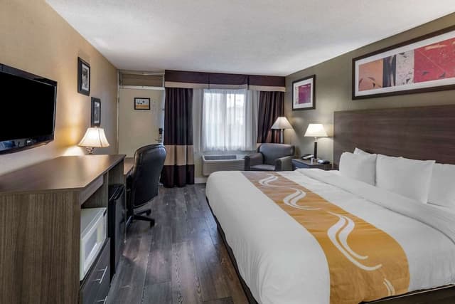 Standard Room, 1 King Bed, Non Smoking