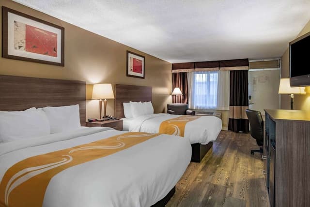 Executive Room, 2 Queen Beds, Non Smoking, Courtyard Area