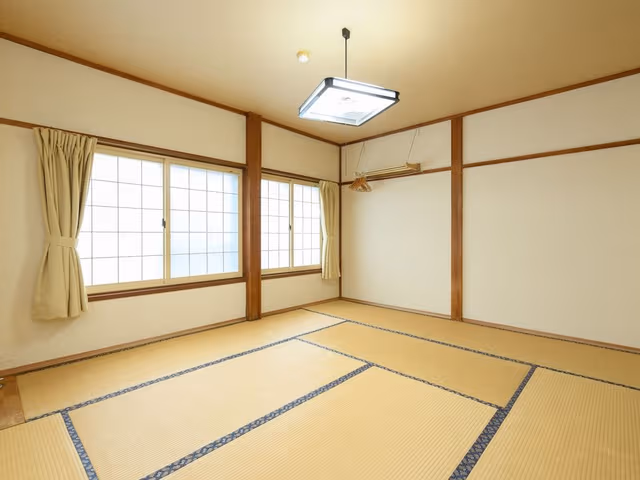 Japanese Room with Shared Washroom - Quadruple (Non-Smoking)