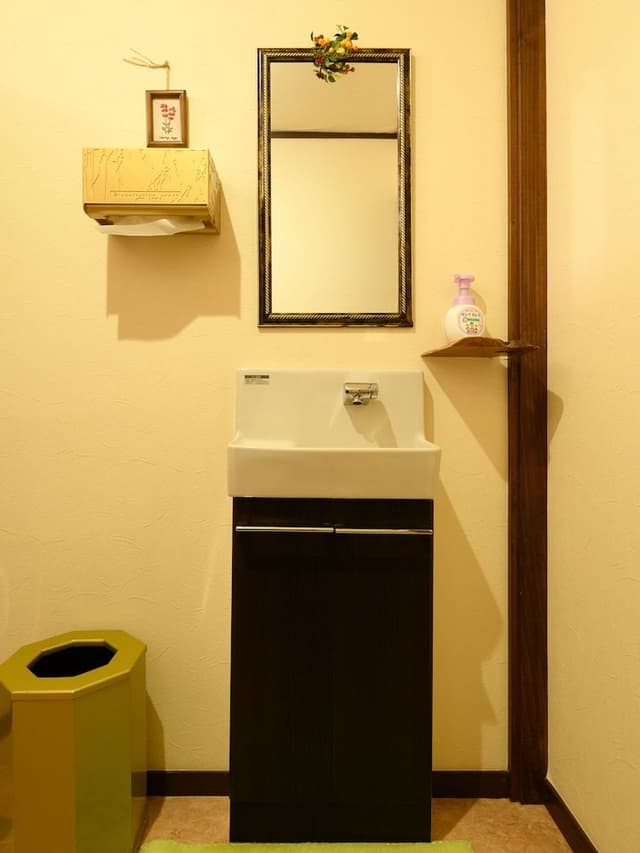 Japanese Room with Shared Washroom - Quadruple (Non-Smoking)
