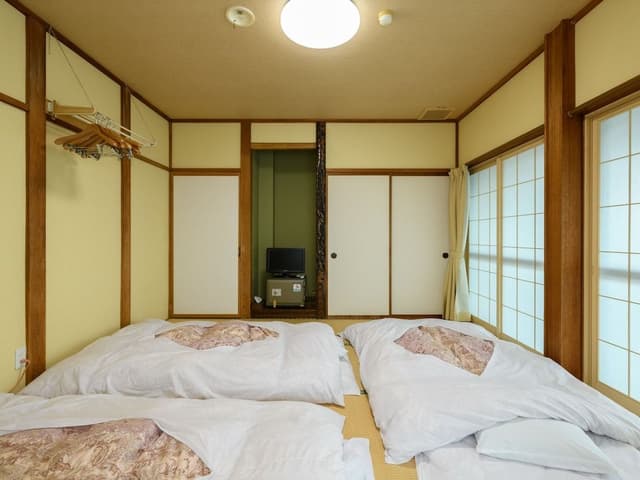 Japanese Room with Shared Washroom - Triple (Non-Smoking)