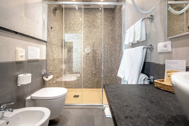Suite, Partial Sea View (Small)