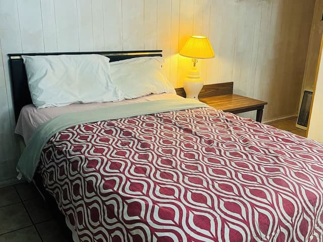 Room, 1 Queen Bed, Non Smoking