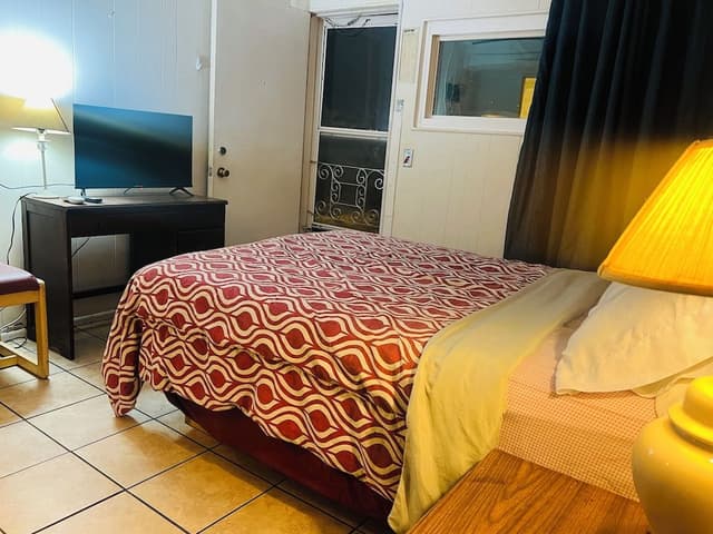 Room, 1 Queen Bed, Non Smoking