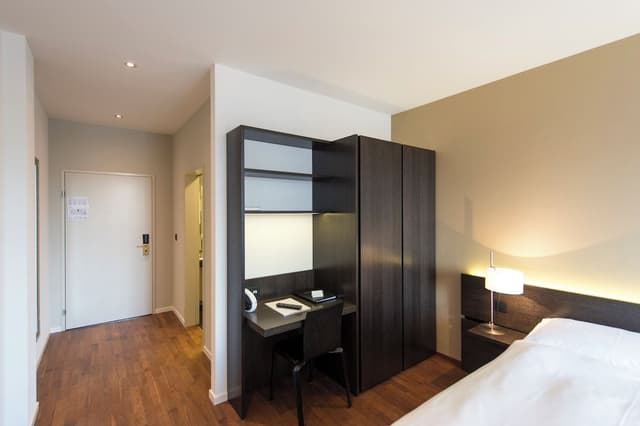 Business City Zimmer