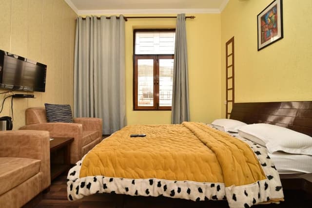 Super Deluxe Room