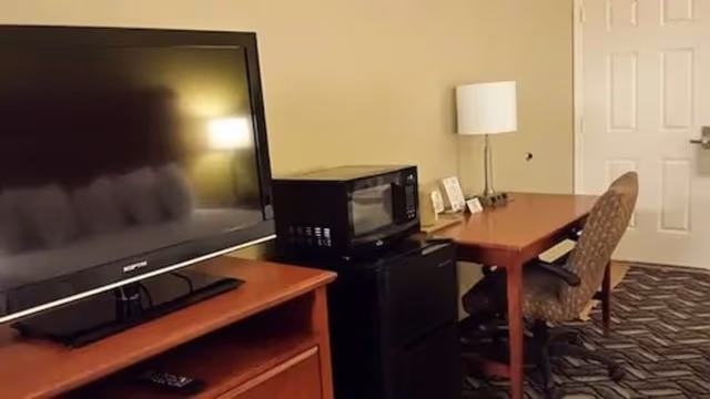 Standard Room, 1 King Bed