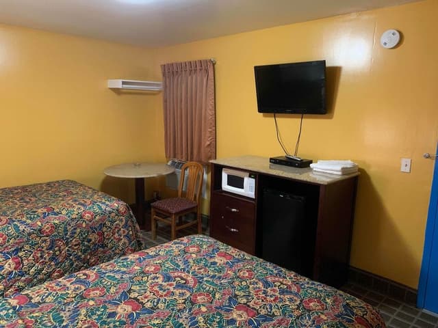 Double Room, 2 Double Beds, Smoking