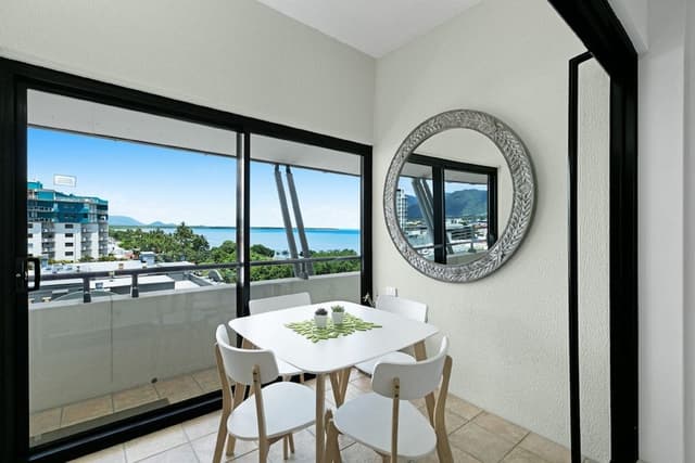 Room, 3 Bedrooms