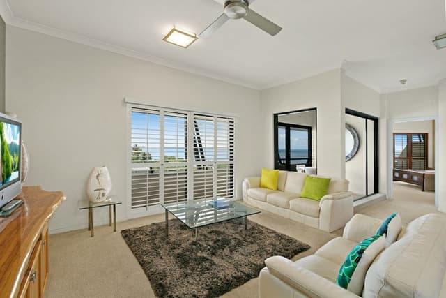Room, 3 Bedrooms
