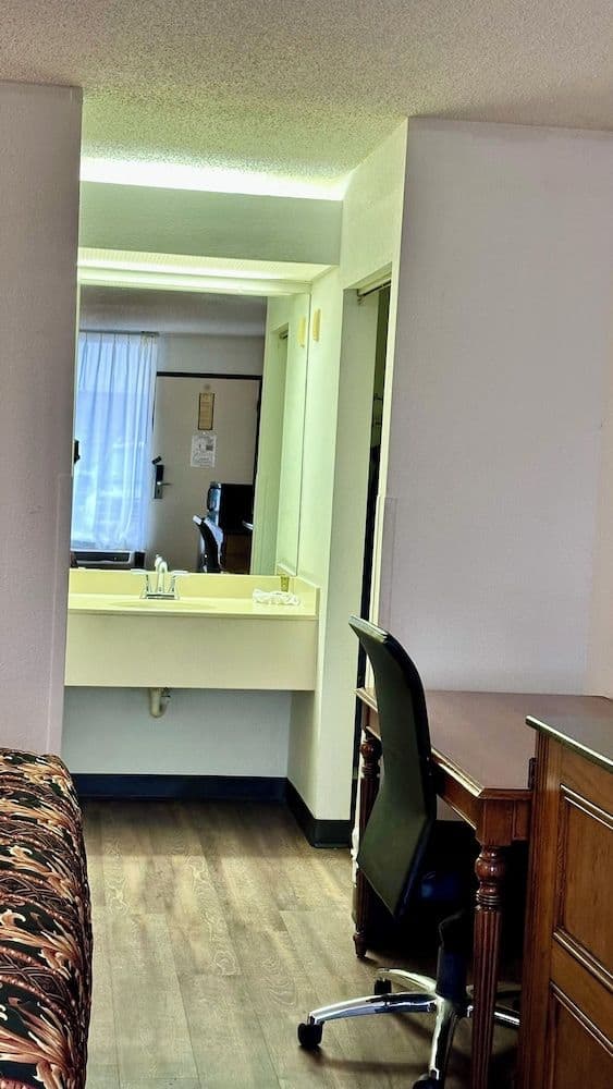 Standard Room, 2 Double Beds