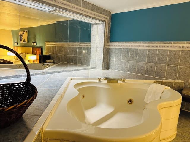 Luxury Suite, 1 King Bed