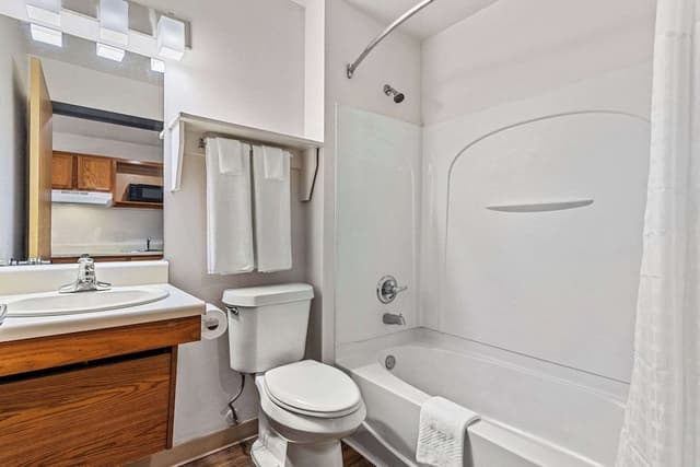Standard Room, 2 Double Beds, Non Smoking