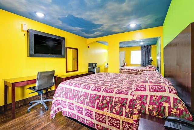 King Bed Accessible Non-Smoking