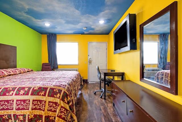 King Bed Accessible Non-Smoking