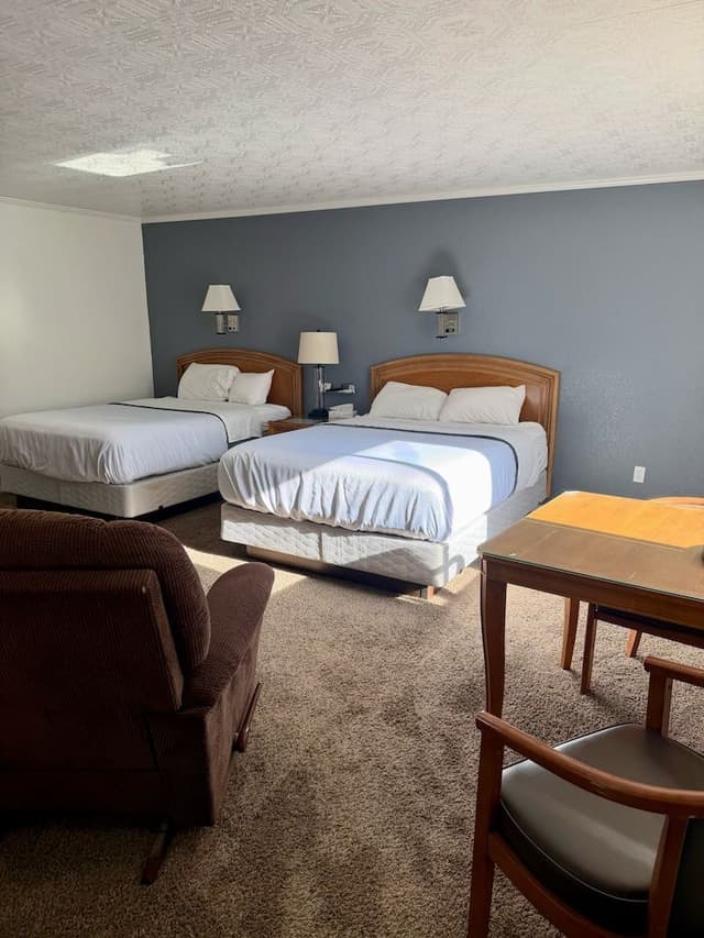 Mini Suite with 2 Queen Beds