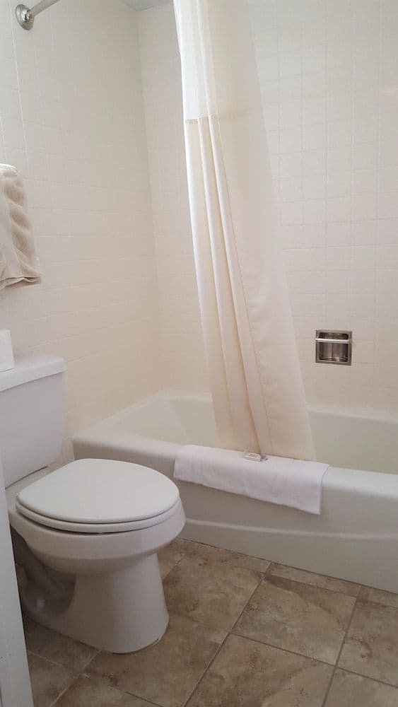 Standard Room, 2 Queen Beds