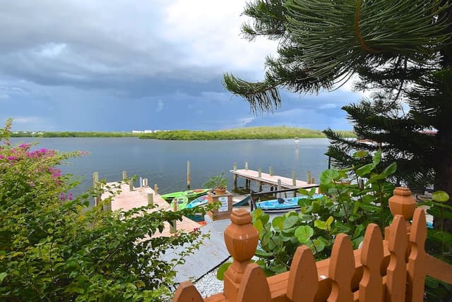 Cottage, Hot Tub, Bay View (Montego Bay Room)
