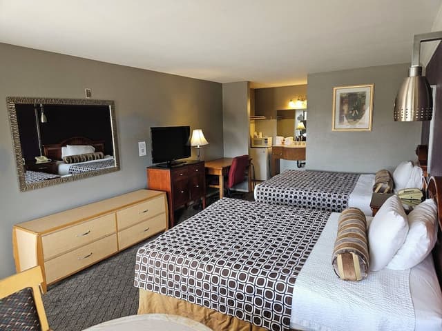 Standard Room, 2 Queen Beds