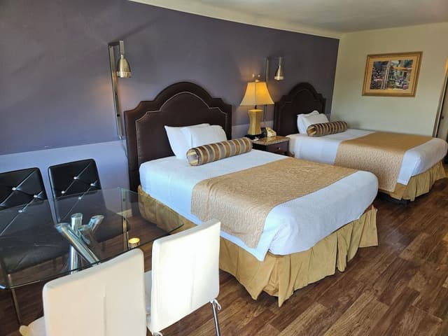 Standard Room, 2 Queen Beds