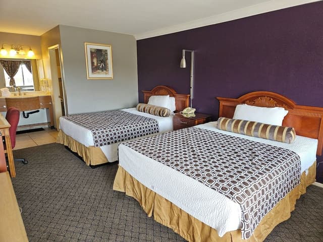 Standard Room, 2 Queen Beds