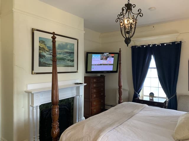 Executive Room, 1 King Bed, Balcony, Marina View