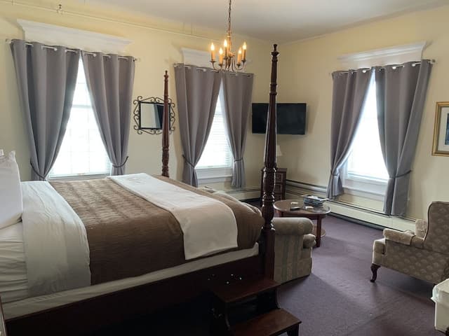 Executive Room, 1 King Bed, Balcony, Marina View