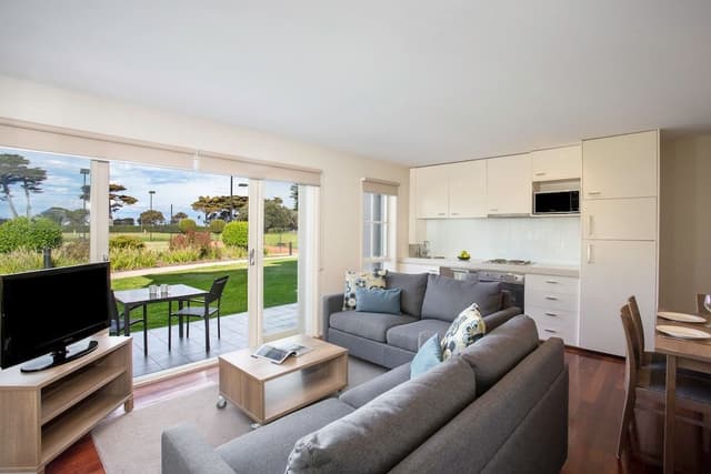 Room, 2 Bedrooms, Garden View (Dual Key)