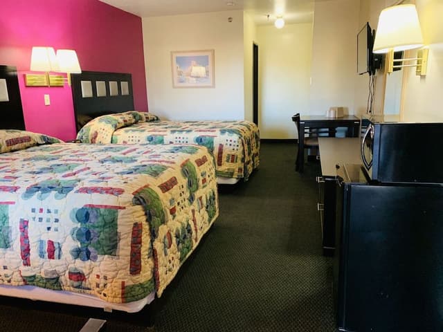 Standard Room, 2 Double Beds, Smoking