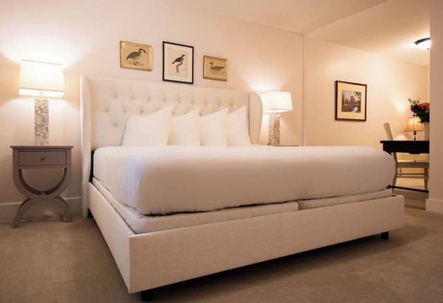 Classic Room, 1 King Bed