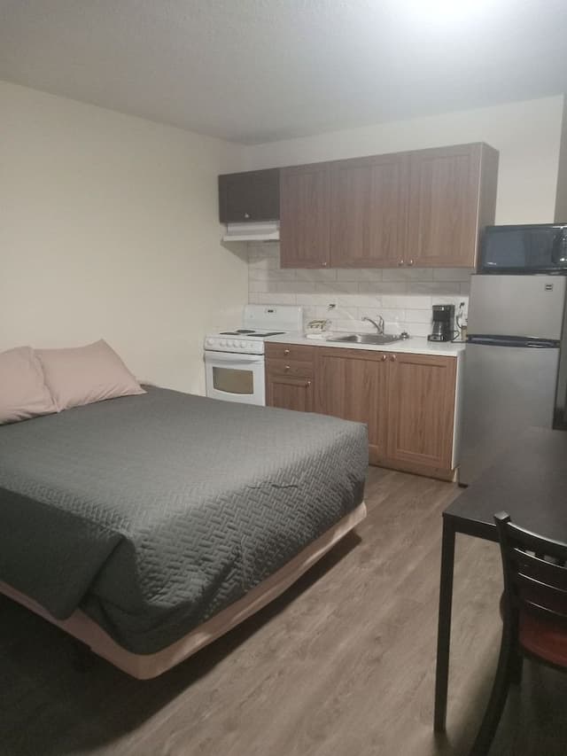 Basic Single Room