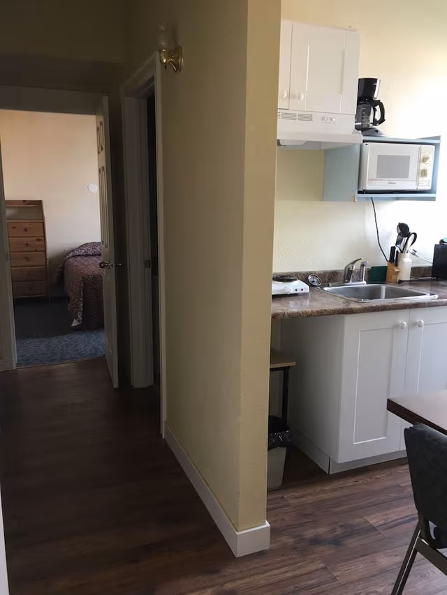 Suite, 2 Queen Beds, Kitchenette
