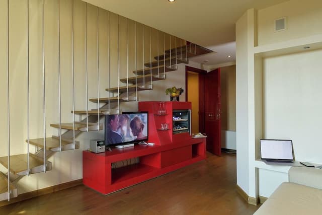 Junior Studio Suite