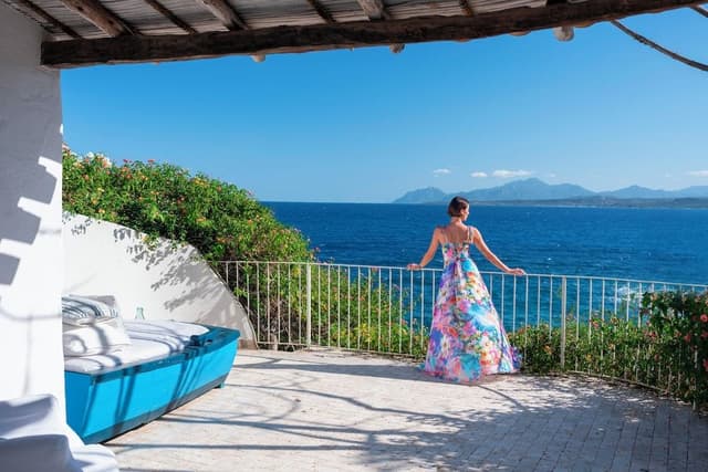 Suite (with beach access)