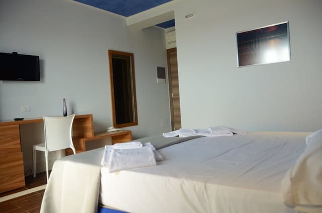 Double or Twin Room, Sea View