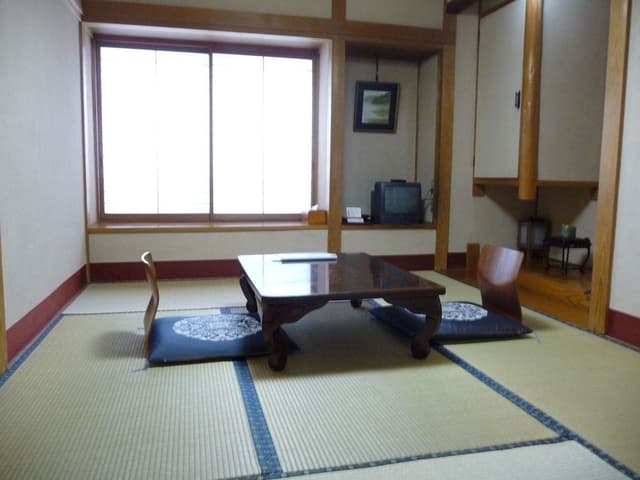 Traditional Room, Shared Bathroom