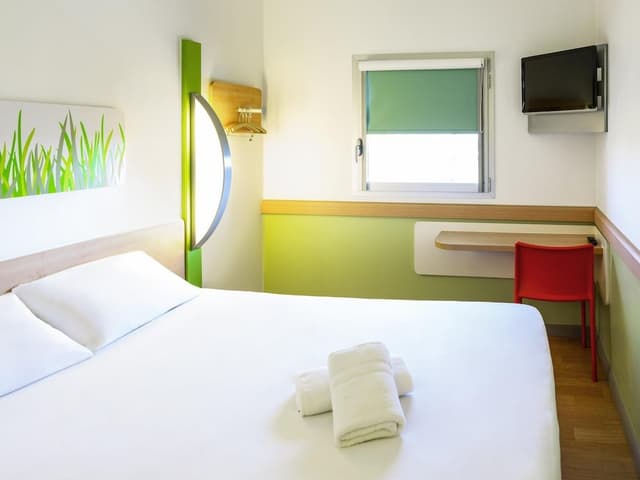 Double Room (with a large bed for 2 people)