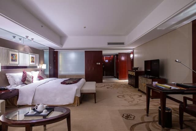 Executive Deluxe King Room