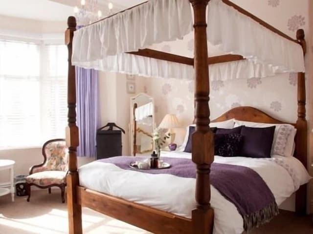 Deluxe Double Room (Four Poster)