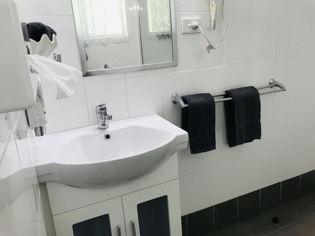 Standard Room, Non Smoking (Twin Share)
