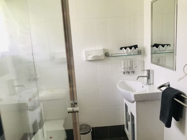 Budget Room (Next to Highway)