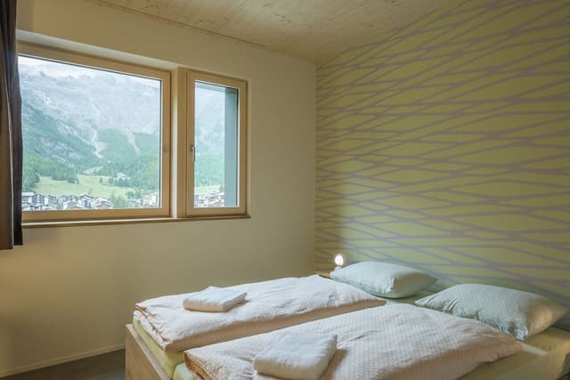 Single Room, Private Bathroom