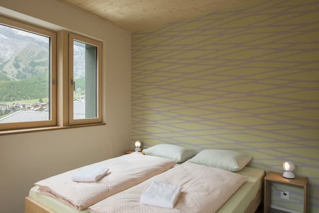Single Room, Private Bathroom