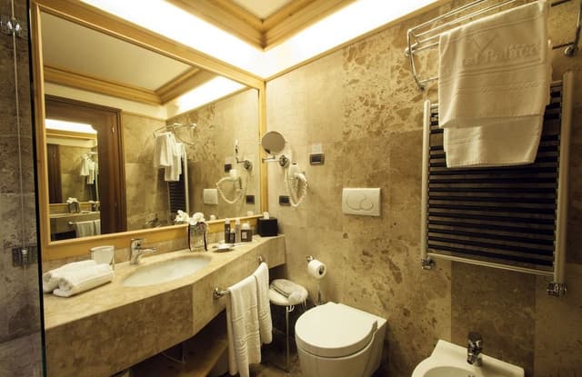 Triple Room (with extra bed)