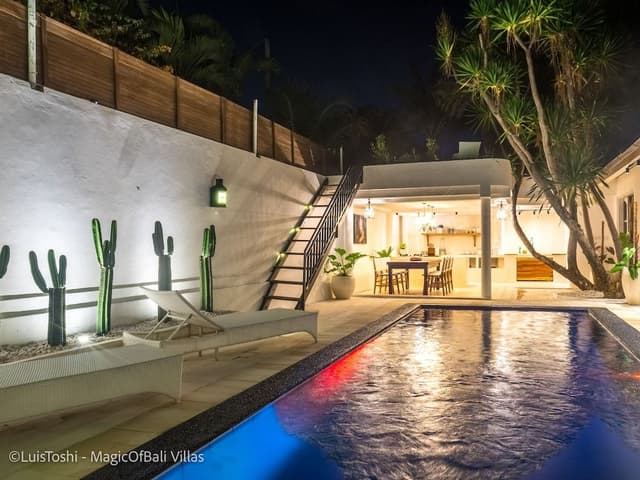Luxury Villa, 3 Bedrooms, Lanai, Garden View