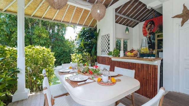 Superior Villa, 3 Bedrooms, Poolside
