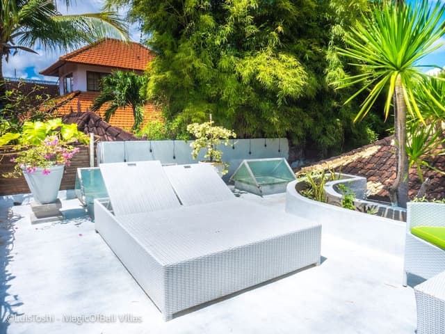 Luxury Villa, 3 Bedrooms, Lanai, Garden View