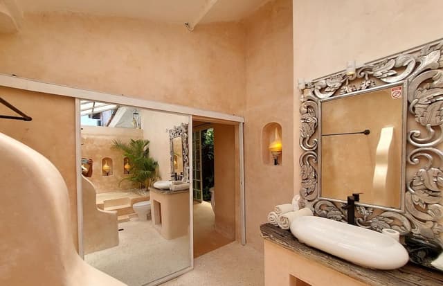 Deluxe Villa, 3 Bedrooms, Balcony, Pool View