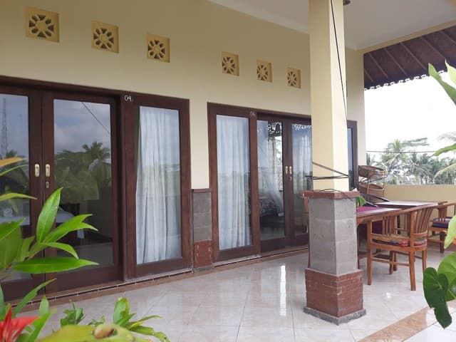 Family Room, 2 Bedrooms