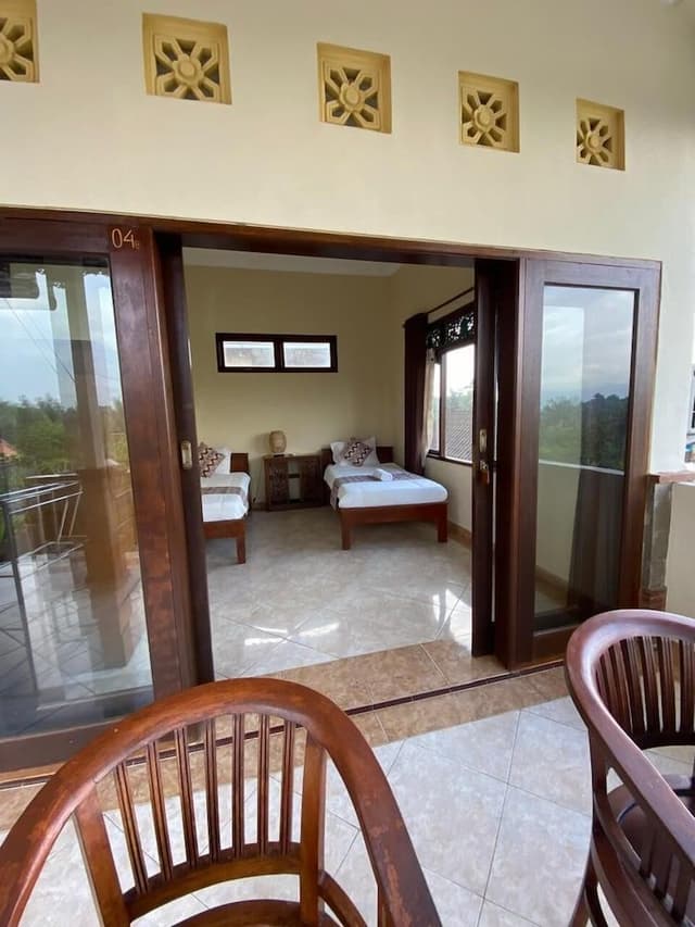 Family Room, 2 Bedrooms